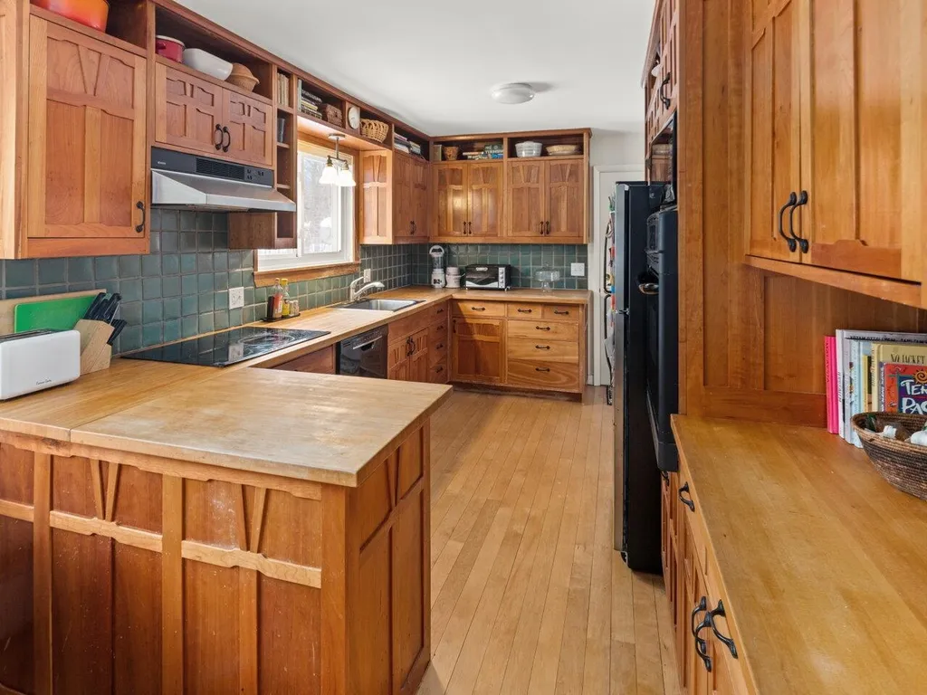 45 Crescent Road Burlington VT 05401