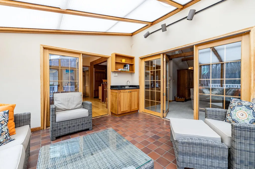 11 Victoria Drive Hampton Falls NH 03844