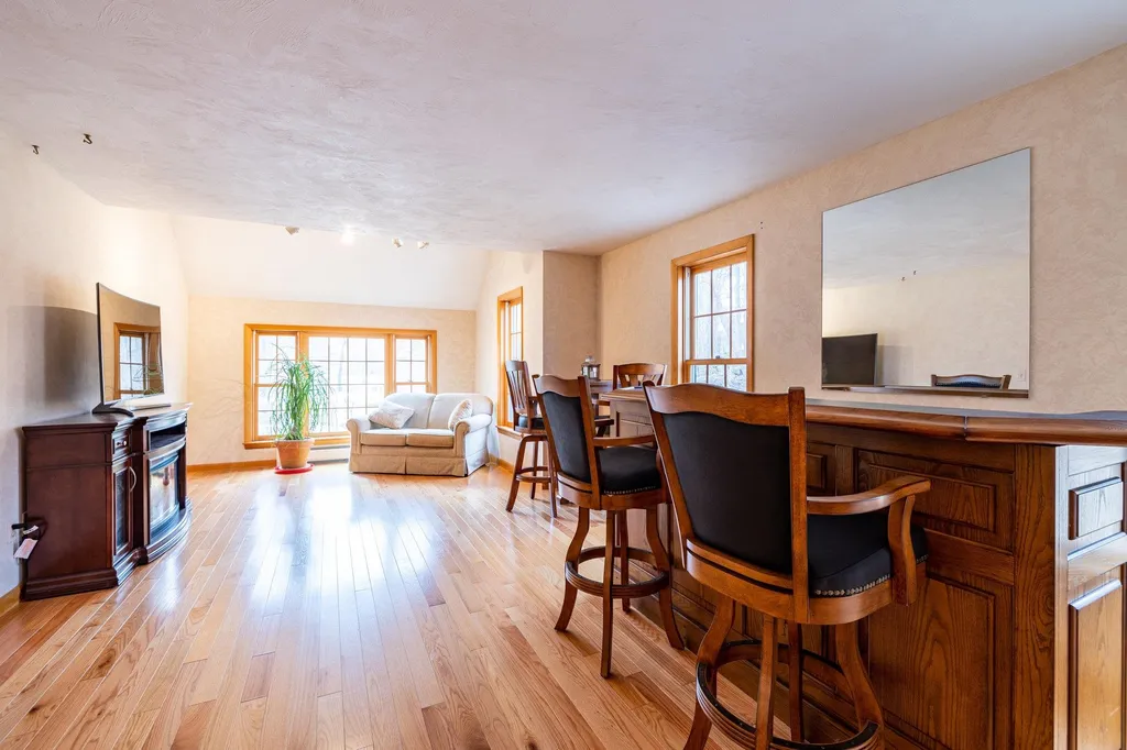 11 Victoria Drive Hampton Falls NH 03844