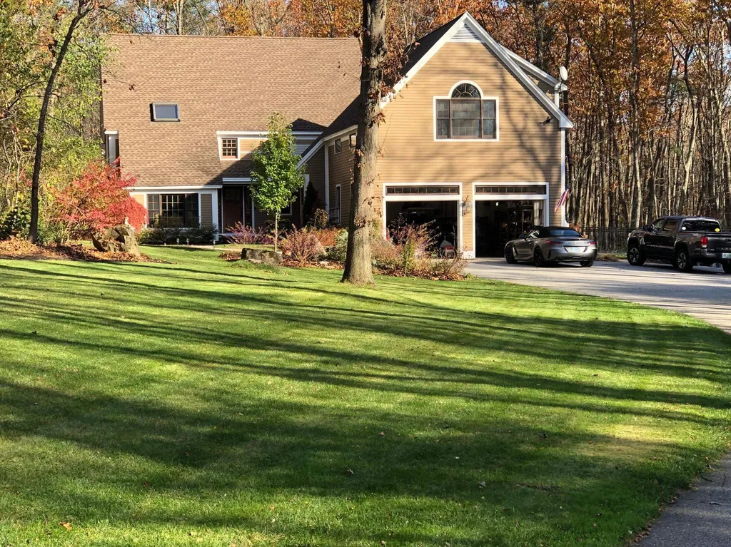11 Victoria Drive Hampton Falls NH 03844