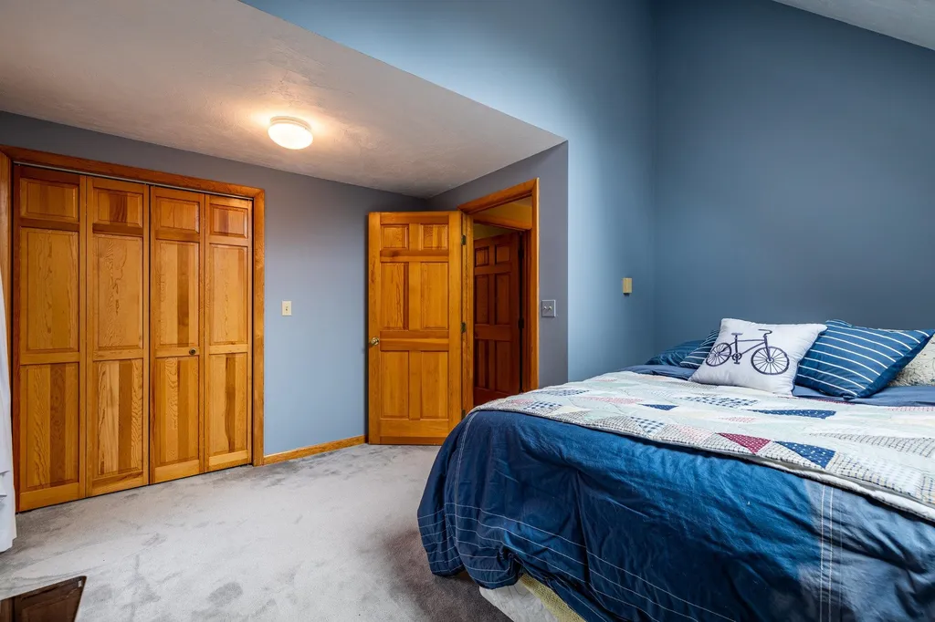11 Victoria Drive Hampton Falls NH 03844