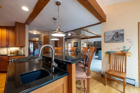 11 Victoria Drive Hampton Falls NH 03844