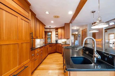 11 Victoria Drive Hampton Falls NH 03844