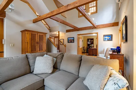 11 Victoria Drive Hampton Falls NH 03844