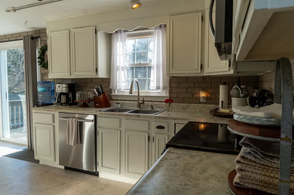 43 Salmon Falls Road Rochester NH 03868