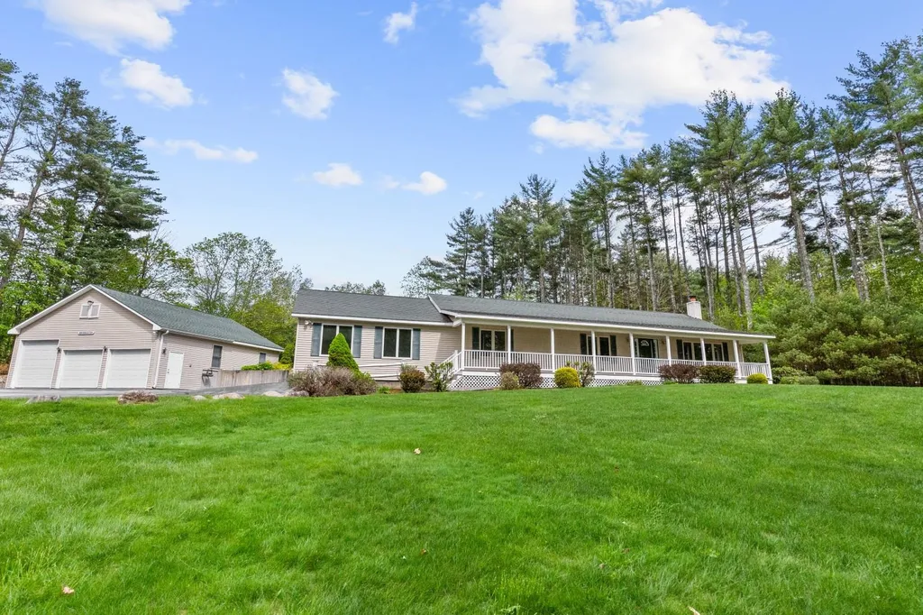 14 Meadow Lane Meredith NH 03253