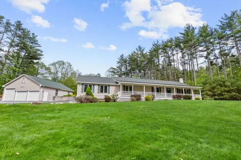 14 Meadow Lane Meredith NH 03253