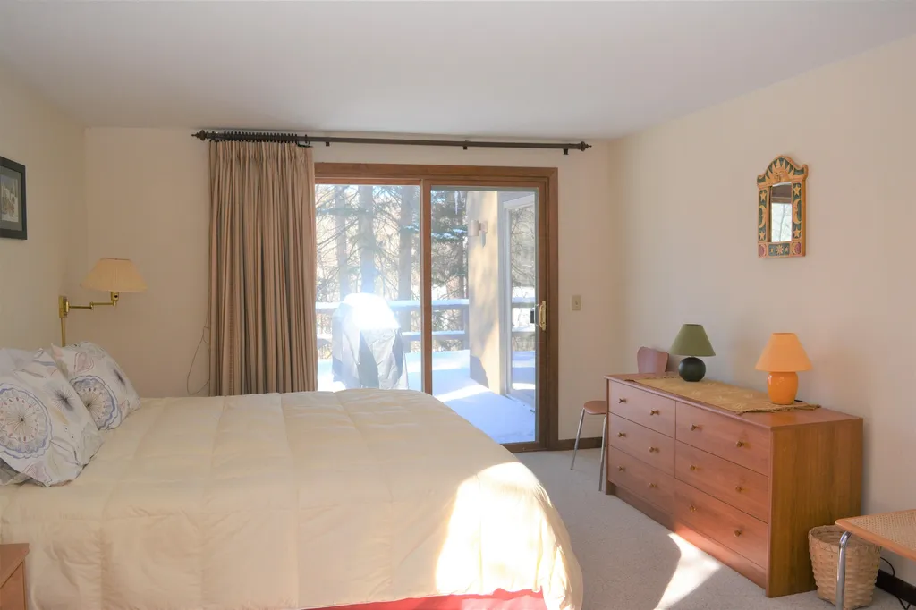 649 Marmot Lane Grantham NH 03753