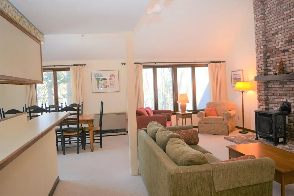 649 Marmot Lane Grantham NH 03753