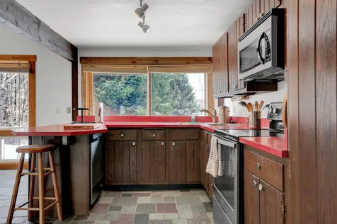 101 Westmont Way Woodstock VT 05091