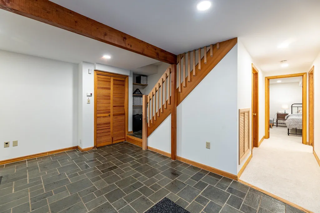 23 Low Road Hanover NH 03755