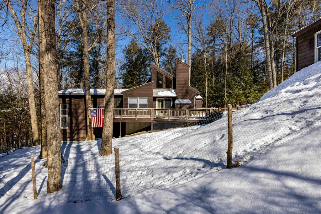 23 Low Road Hanover NH 03755