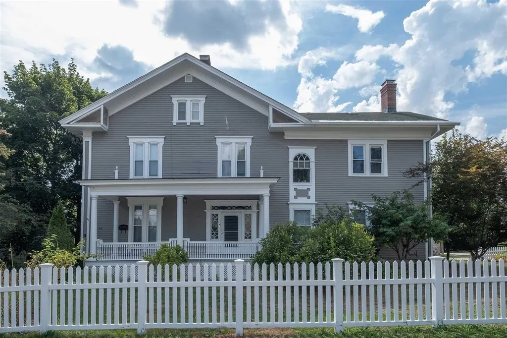 176 Pleasant Street Laconia NH 03246