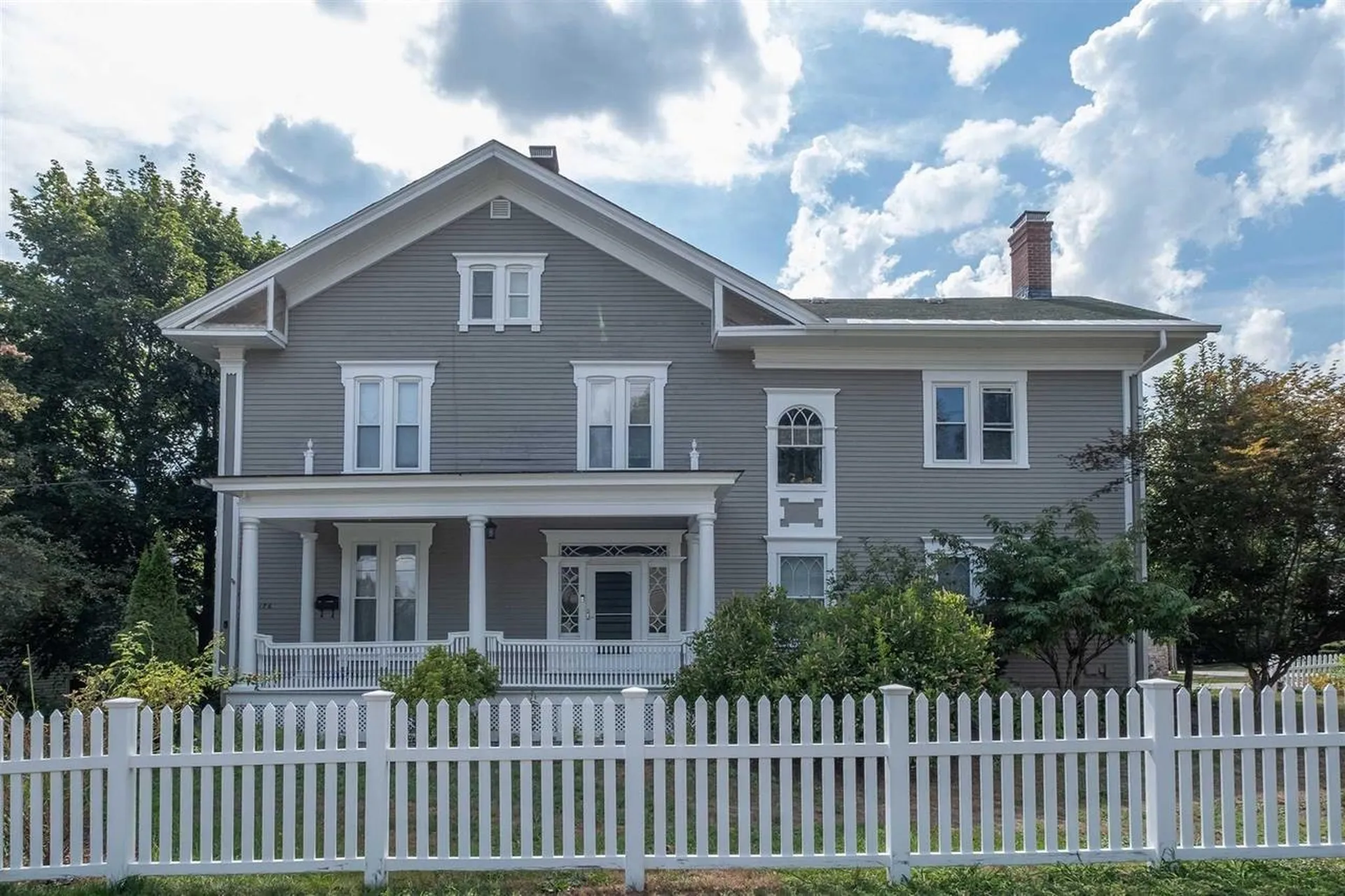 176 Pleasant Street Laconia NH 03246