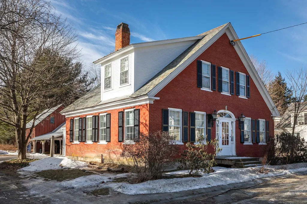 501 Main Street Chester VT 05143