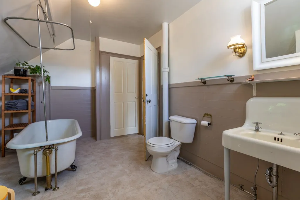 501 Main Street Chester VT 05143