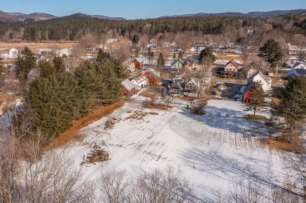 501 Main Street Chester VT 05143