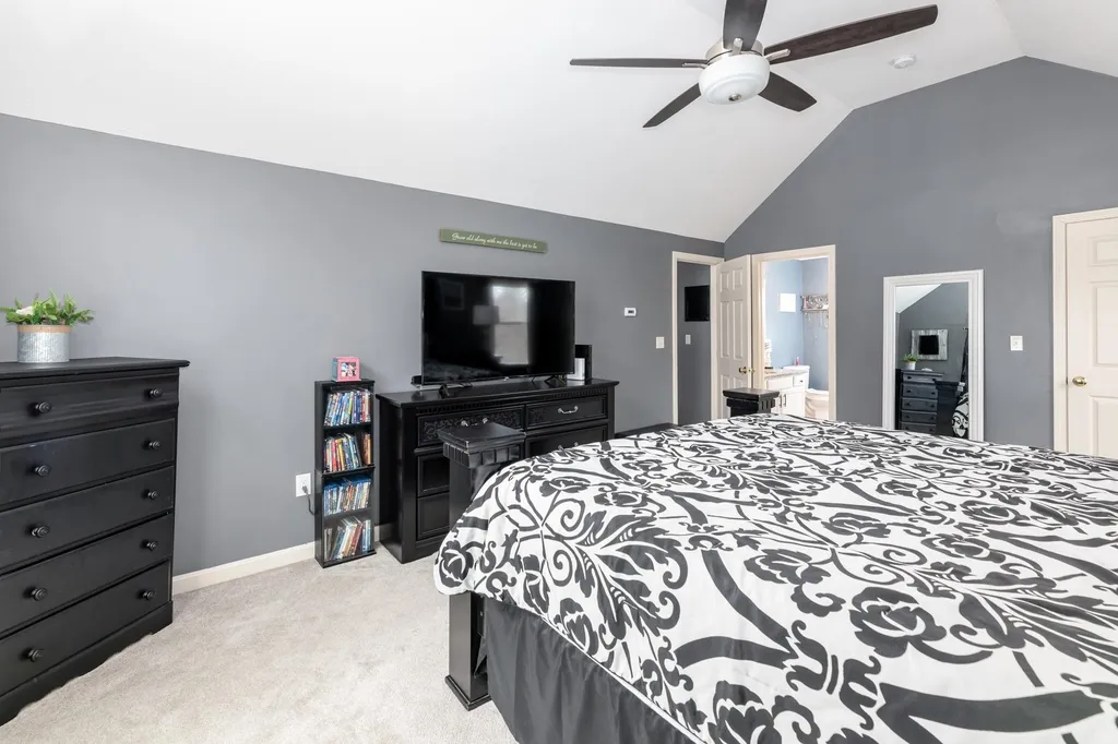 48 Wethersfield Drive Northfield NH 03276