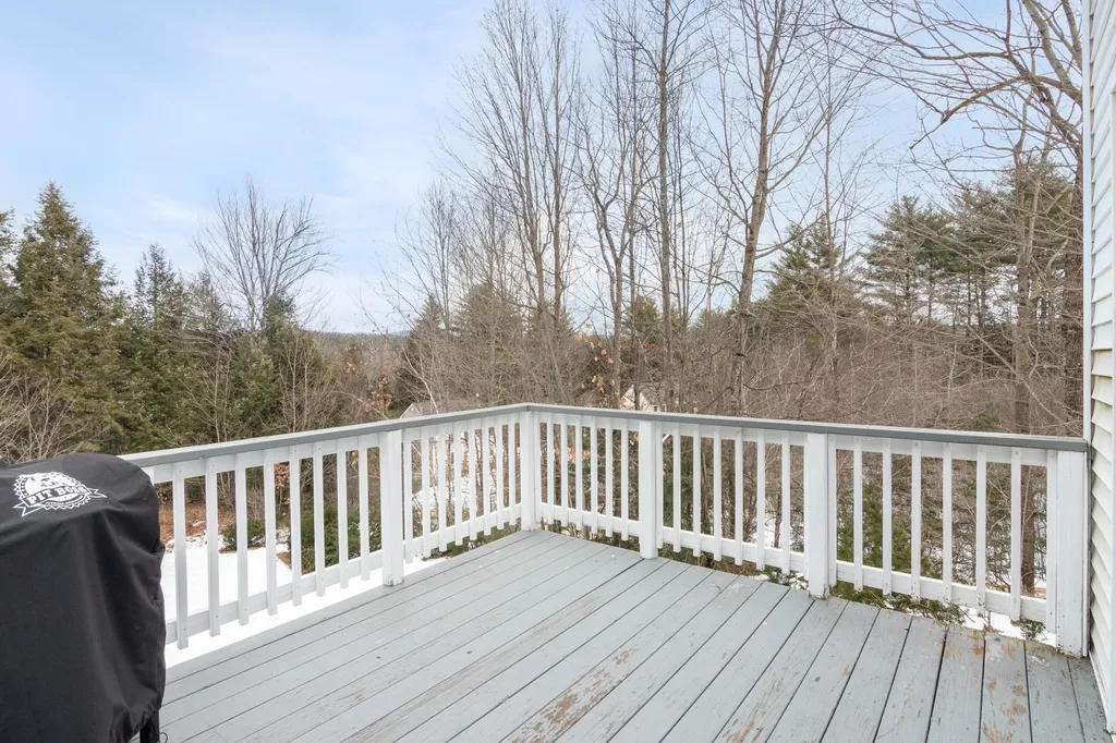 48 Wethersfield Drive Northfield NH 03276