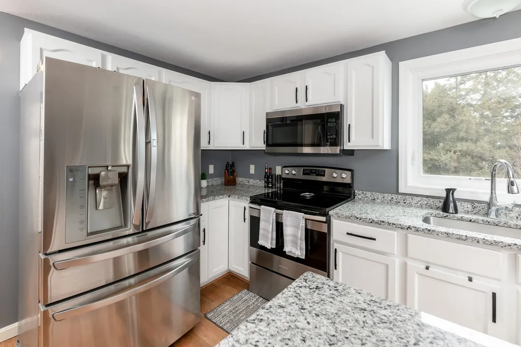 48 Wethersfield Drive Northfield NH 03276