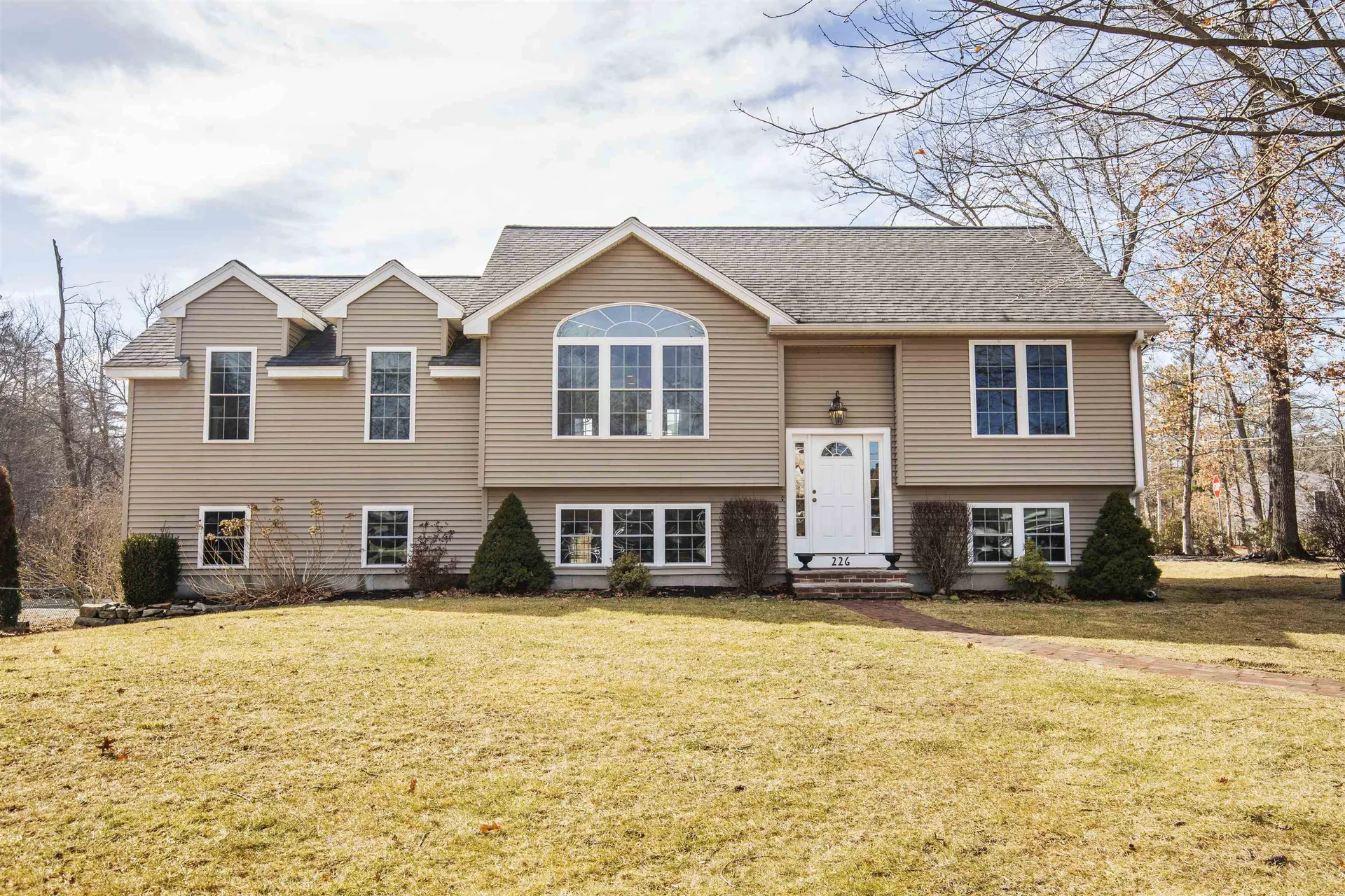 226 Shore Drive Salem NH 03079