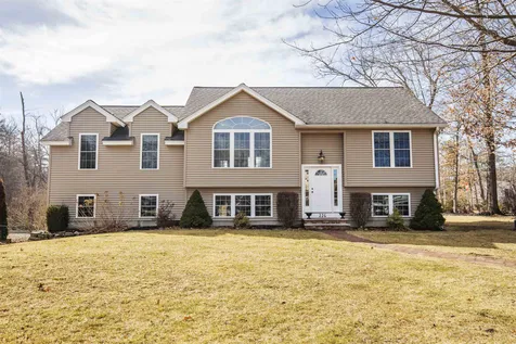 226 Shore Drive Salem NH 03079