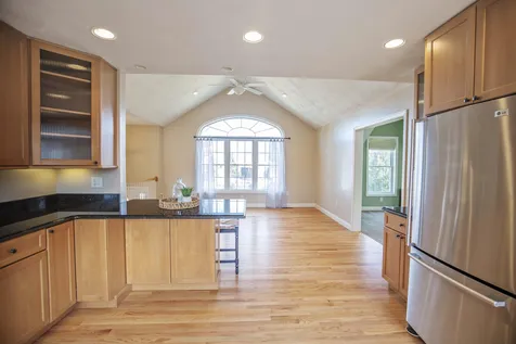 226 Shore Drive Salem NH 03079