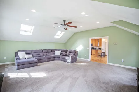 226 Shore Drive Salem NH 03079