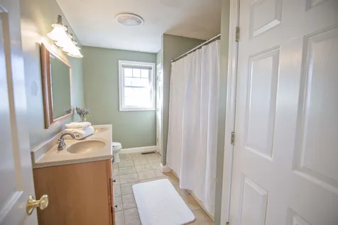 226 Shore Drive Salem NH 03079
