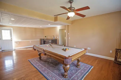 226 Shore Drive Salem NH 03079