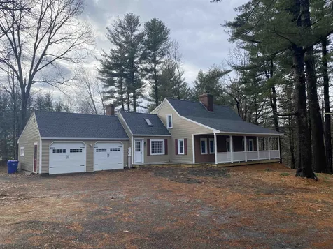 35 Boyd Road Hudson NH 03051