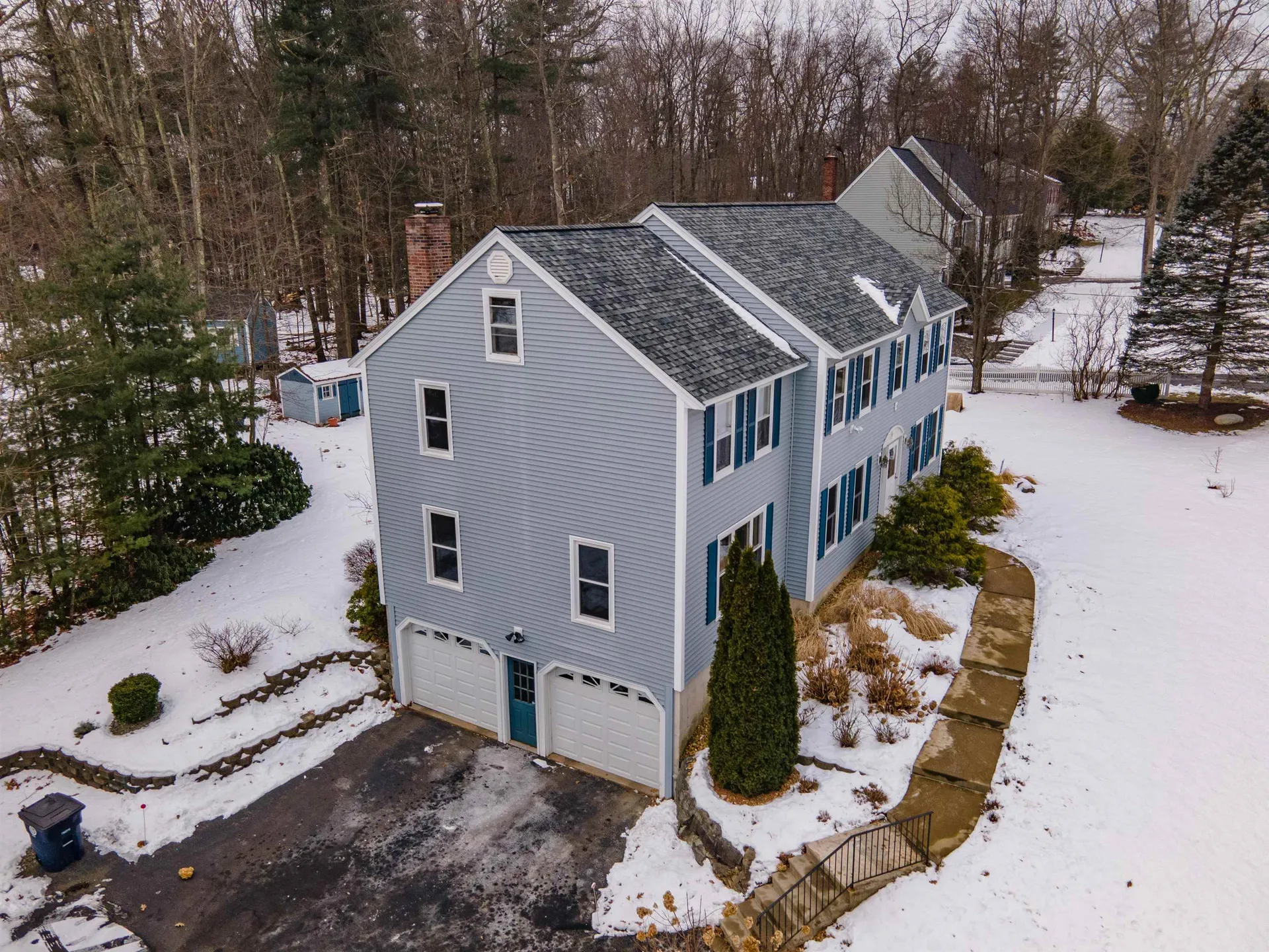 31 Cathedral Circle Nashua NH 03063