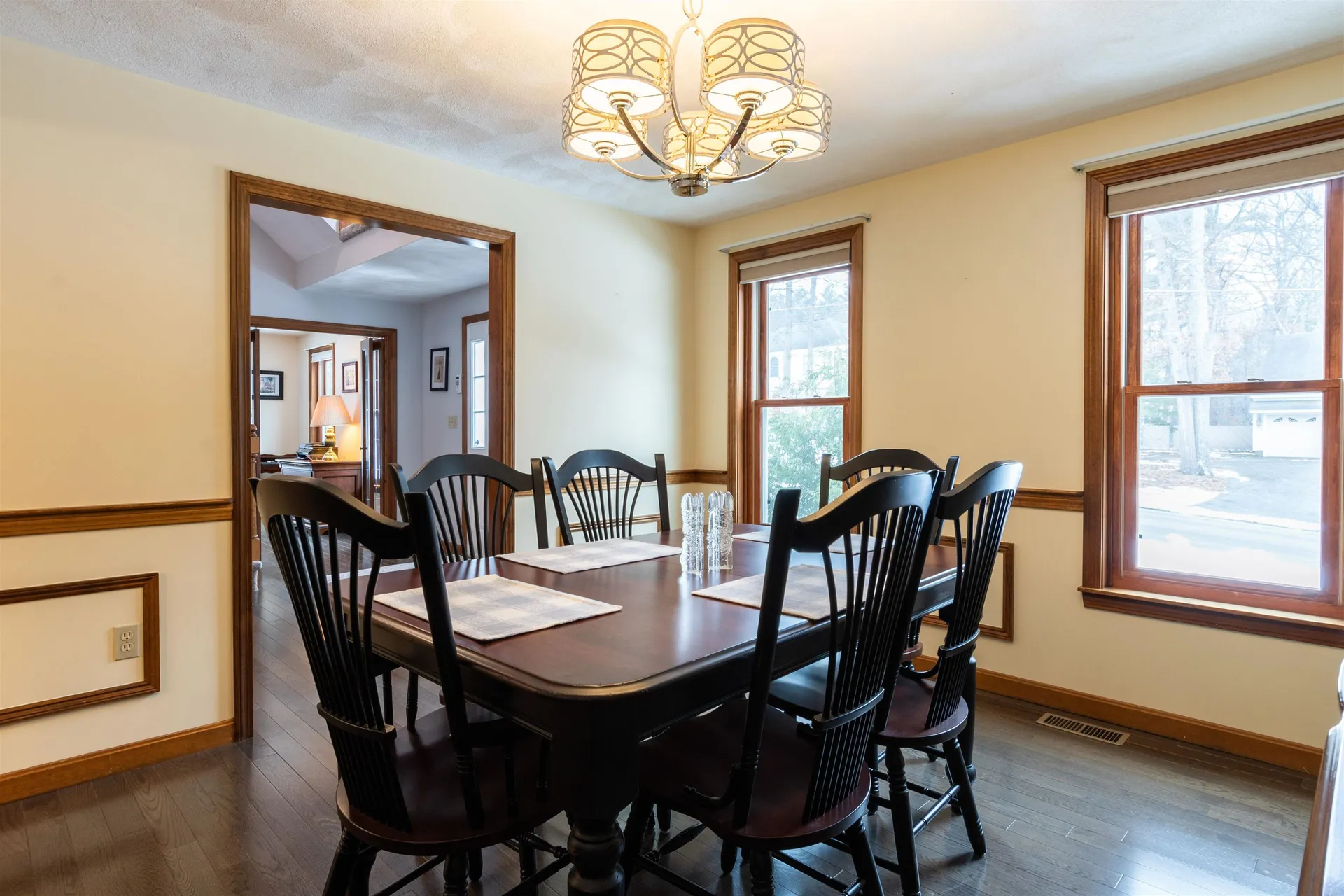 31 Cathedral Circle Nashua NH 03063
