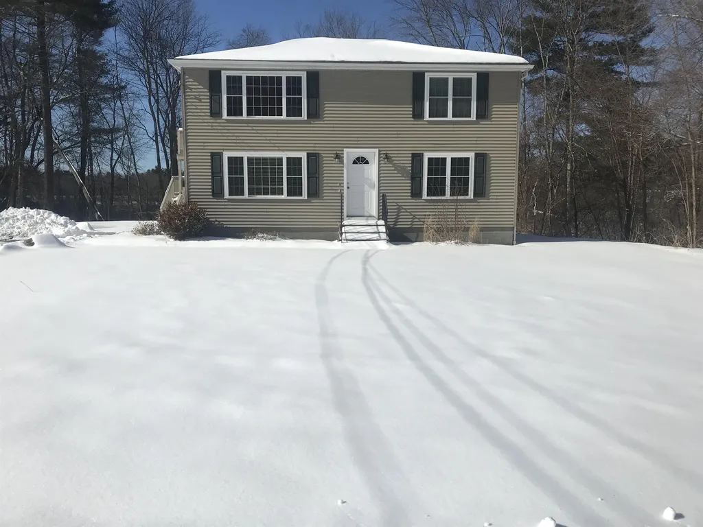 40-42 Atwood Road Pelham NH 03076