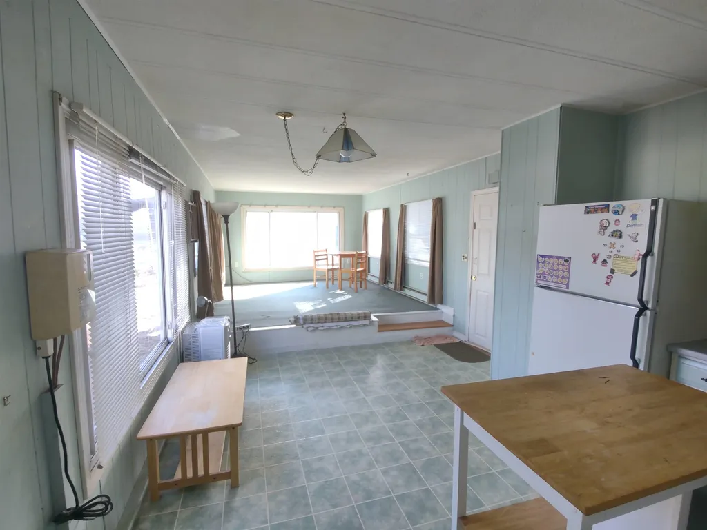 106 Sherwood Glen Somersworth NH 03878