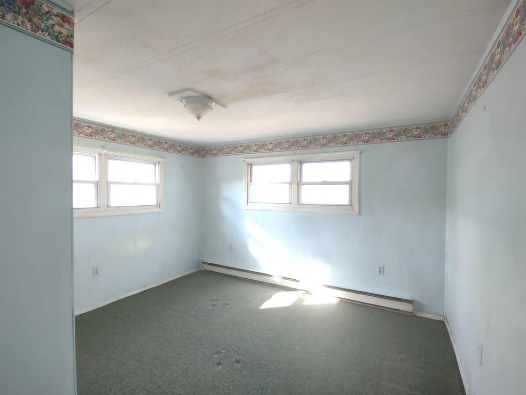 106 Sherwood Glen Somersworth NH 03878