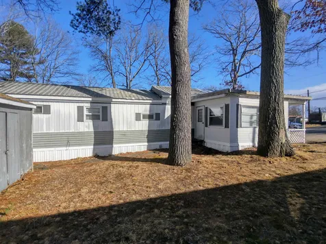 106 Sherwood Glen Somersworth NH 03878