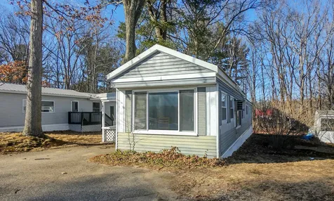 106 Sherwood Glen Somersworth NH 03878