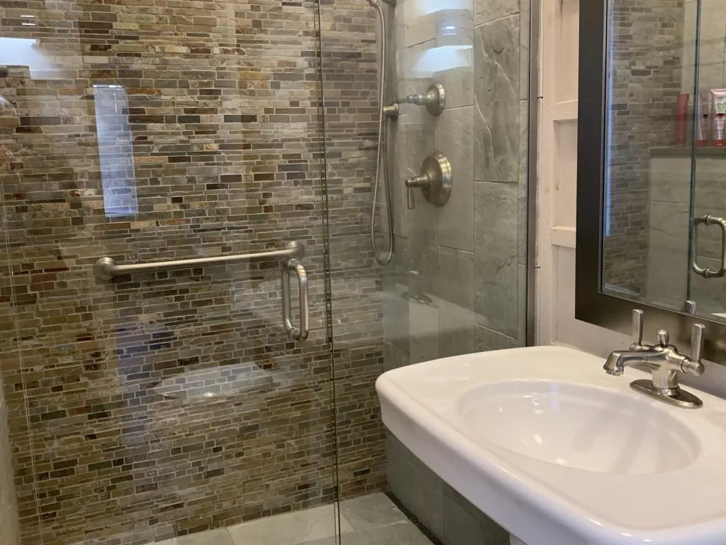 138 Rocky Top Lane Hartford VT 05059