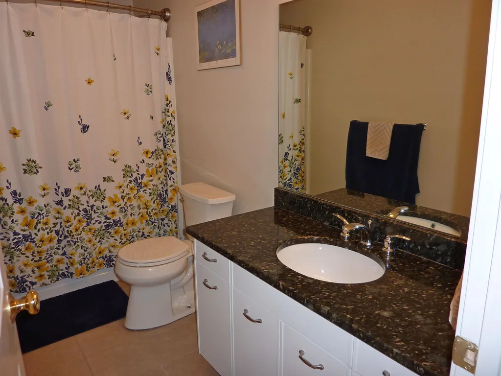 16 Ledgewood Hills Drive Nashua NH 03062