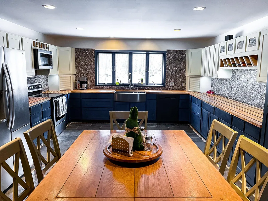 402 Old Settlers Road Alstead NH 03602