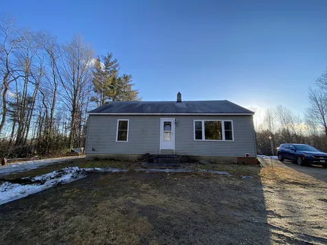 17 Shaw Road Loudon NH 03307