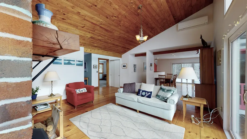 446 Wild Apple Road New Haven VT 05472