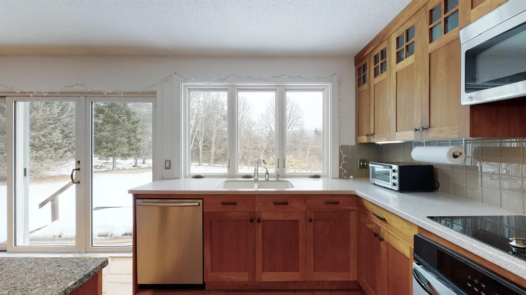 446 Wild Apple Road New Haven VT 05472