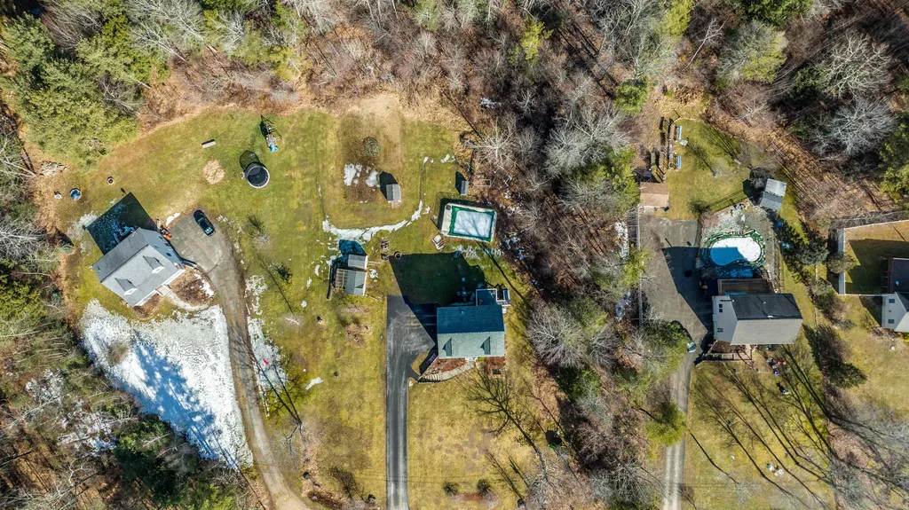 38 Brittany Lane Barrington NH 03825