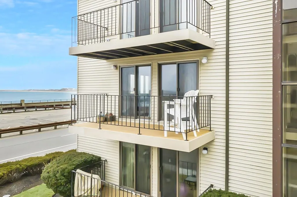 461 Ocean Boulevard Hampton NH 03842