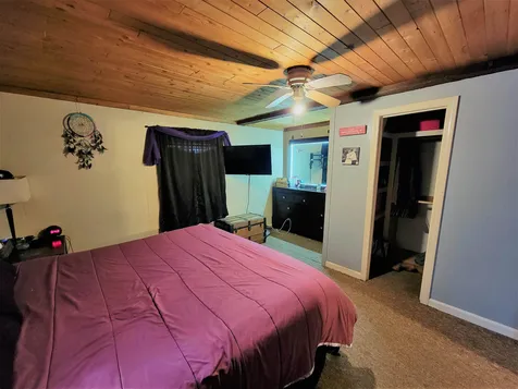 15 Beatrice Street Danville NH 03819