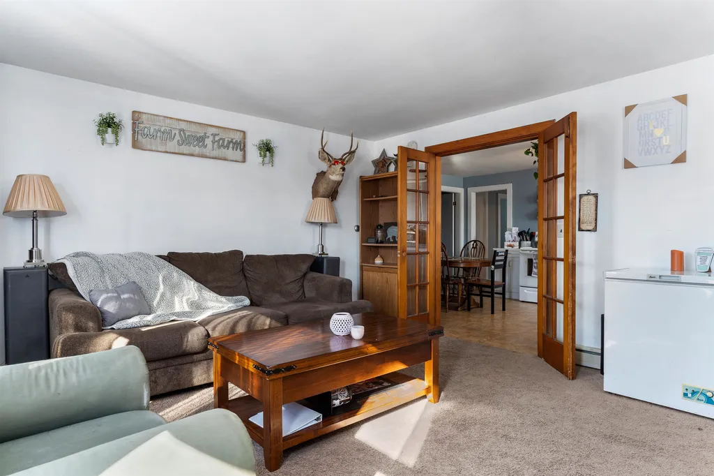 105 Allds Street Nashua NH 03060