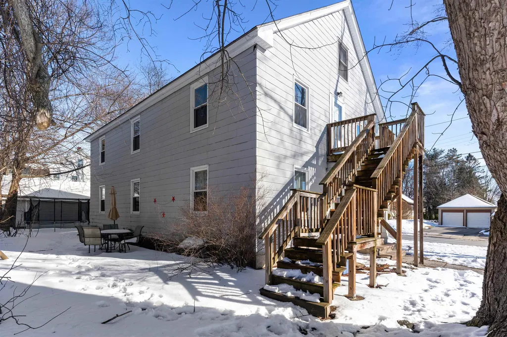 105 Allds Street Nashua NH 03060