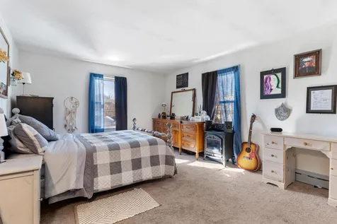 105 Allds Street Nashua NH 03060